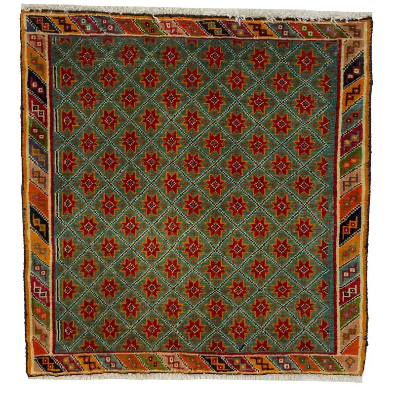 Ghashghai 70 x 68 cm