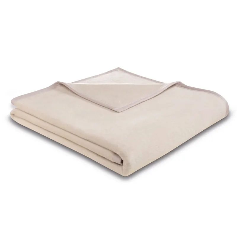 JOOP! SPIRIT Kuscheldecke Wohndecke 150 x 200 Zierstich Nude