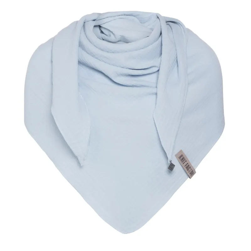 Knit Factory | Liv Dreieckstuch Serein Blue | Hellblau | 190x85 cm