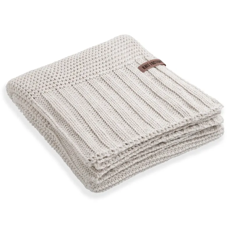 Knit Factory Vinz Decke 195x225 cm Glatt Beige