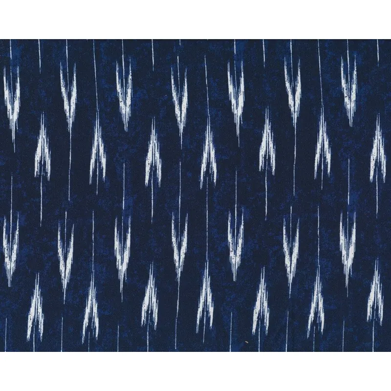Patchworkstoff INDI IKAT, verschwommene Pfeile, nachtblau-weiß