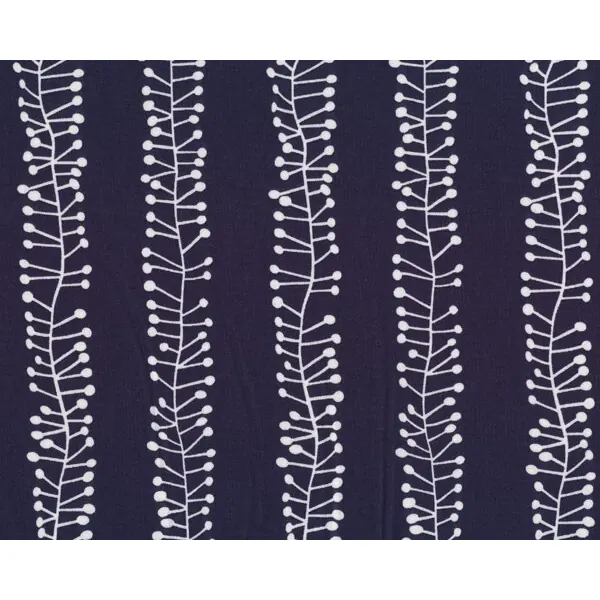 Patchworkstoff "Pure" mit Knospenranken, dunkelblau-gebrochenes weiß
