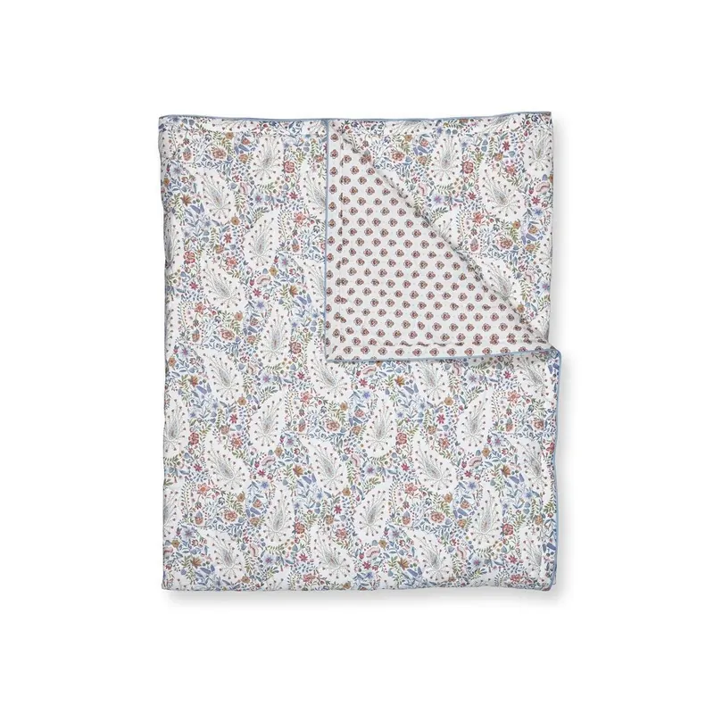 PiP Studio Tagesdecke PIP Kairi Bloom Quilt Light Blue Hell 180 cm x 260 cm blau