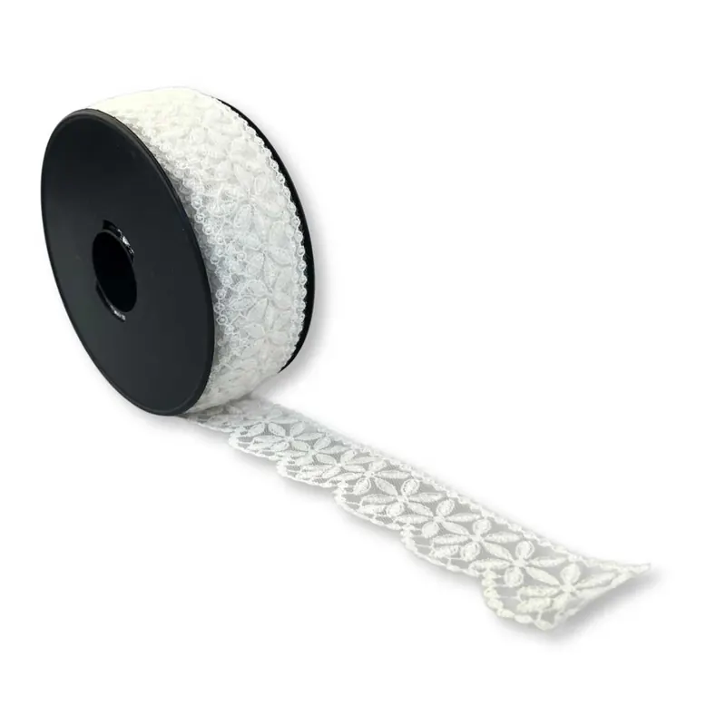 Spitzenband ELARA mit Bogenkante und Blütenmuster, 30 mm, weiß