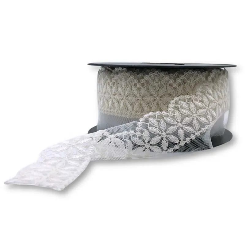 Spitzenband ELARA mit Bogenkante und Blütenmuster, 50 mm, creme